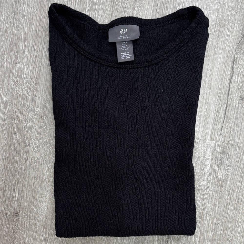 H&M Black Ribbed Knit Tee Short Sleeve Crewneck Size Small Minimalist Basic